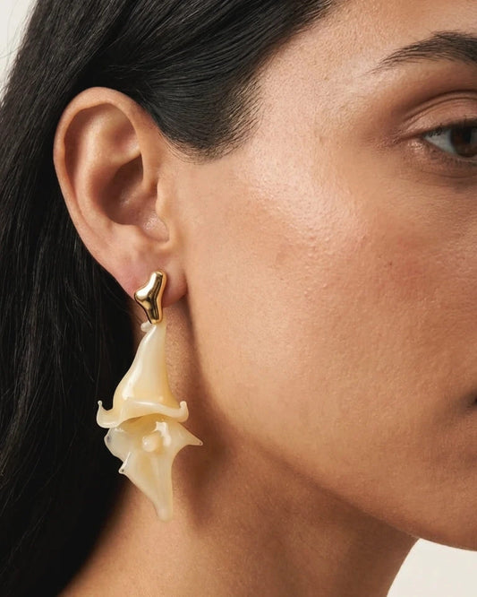 Sofia glass earrings in butter