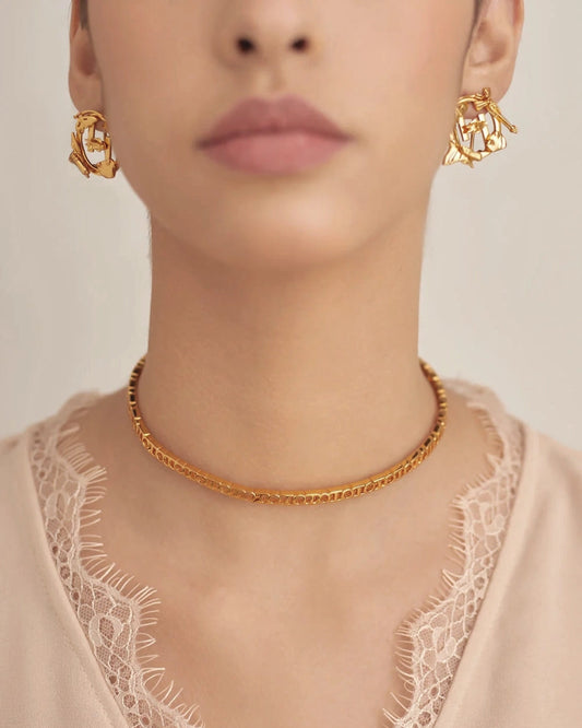 O.H. V Mini Studs Earrings